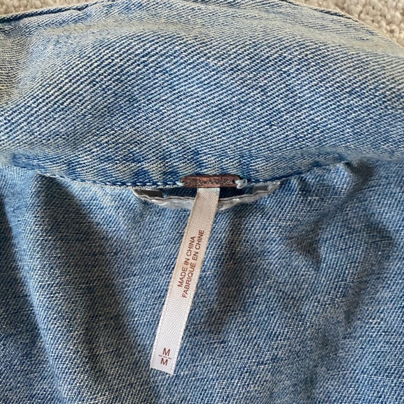 Free people crop denim jacket - Picture 3 of 6